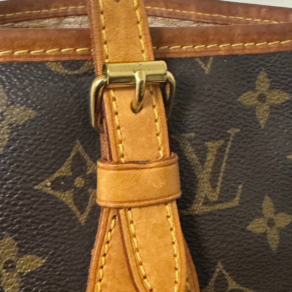 Louis Vuitton Monogram LV Petit Bucket Bag - Picture 4 of 11